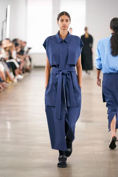 Look 35